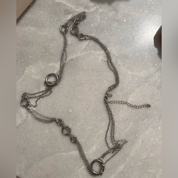 Lia Sophia vintage 32” non tarnish silver “Inner Circle” triple chain necklace - Picture 3 of 4